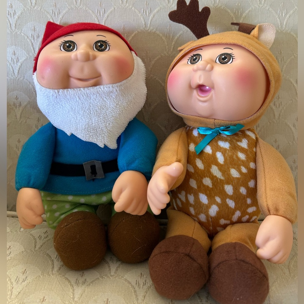 CPK Holiday Helpers 2 pc. 9 inch dwarf Elf Nolan (2019) and Gabriel the Deer.